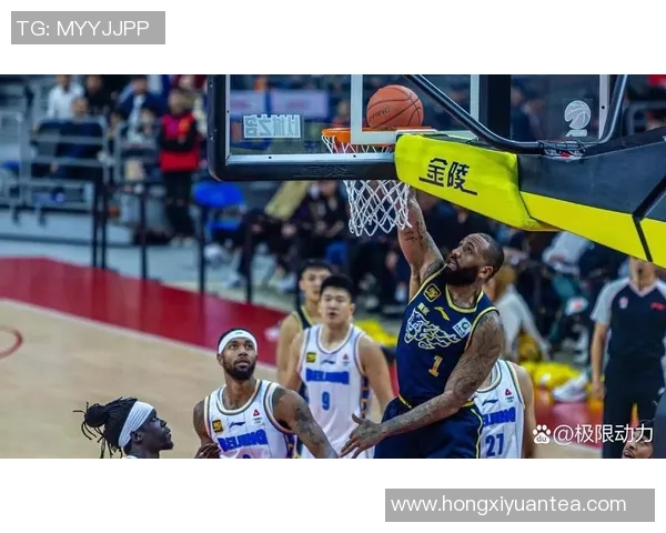 今天中午12点CBA精彩对决新疆队迎战天津队直播盛况不容错过