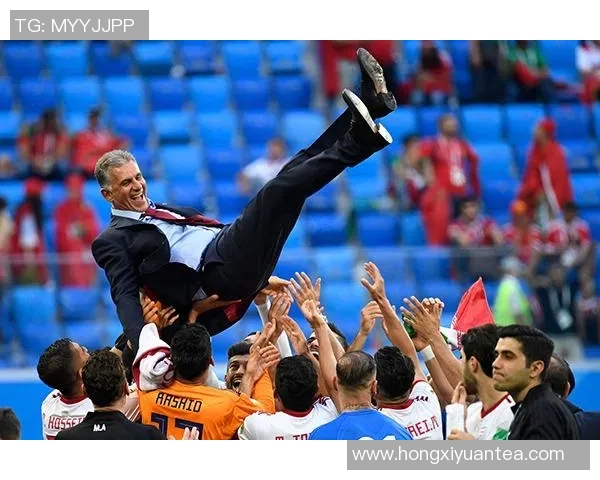 足球明星崛起之路揭秘：从青训到世界顶级球场的奋斗与荣耀